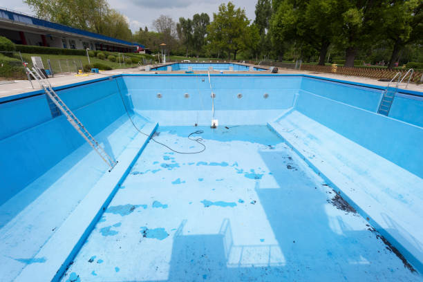 Best Commercial water damage restoration  in Mante, CA